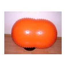AKCE Senso Roll Plus   Podlouhlý masážní míč s nosností 300kg, určený ke cvičení nebo relaxaci. Rozměry: 50x80cm. Barva: oranžovočervená.
