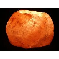 Solný krystal gigant natural Ostatní Lampy na svíčku Přírodní solný krystal na čajovou svíčku. Hmotnost: 2,5 - 3,5 kg.