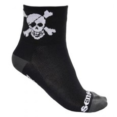 Ponožky Sensor Pirate černé   Kvalitní a pohodlné ponožky s trvalou antibakteriální ochranou. Promyšlená konstrukce z elastických materiálů.