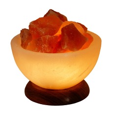 Solná lampa elektrická - Ohnivý pohár broušený Cereus  Přírodní solná elektrická lampa ve tvaru poháru s dřevěným podstavcem. Hmotnost cca 3,5kg.