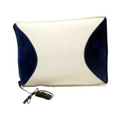 Vibrační polštář Lanaform Turbo Mass Lanaform  Masážní vibrační polštář Turbo Mass, s rozměry 36 x 27 x 10 cm,  poskytuje dokonalou masáž zad a ramenou. Vhodný do...