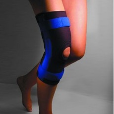 Neoprénová kolenní ortéza - návlek s výztuhou - černá Rehabilitace a cvičení Regeco